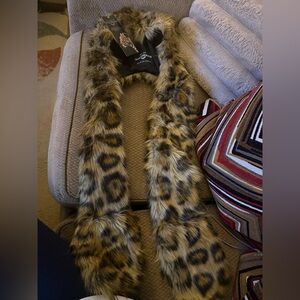 NEW SpiritHoods Wild Faux Fur hat/Scarf